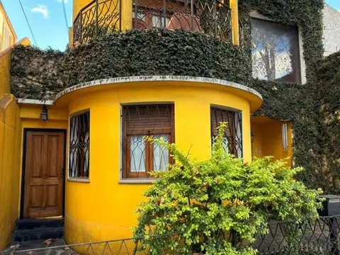 Hermosa Casa en Venta en Villa Urquiza