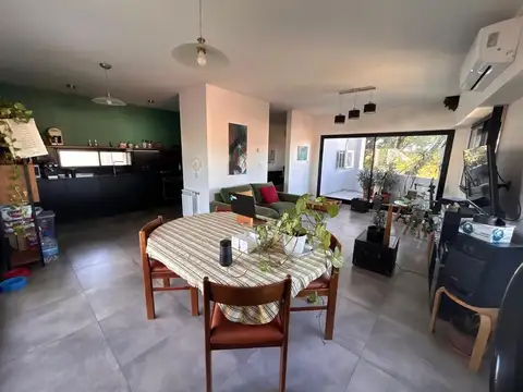 Depto Tipo Casa en Venta en Olivos Uzal / Panamericana, USD 165.000