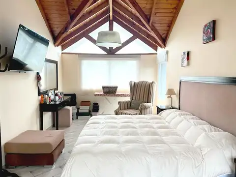 CASA-CAMPOS DE ALVAREZ 