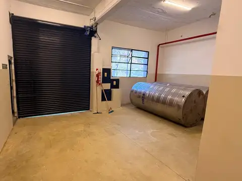 ALQUILER GALPON INDUSTRIAL DE 4 PLANTAS, MONTE CASTRO