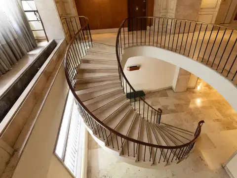 Av. Alvear 1300, Piso 2