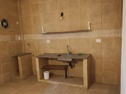 Casa en Alquiler con 1 cochera