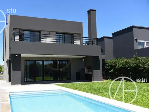 Casa en  Araucarias.Puertos.Escobar