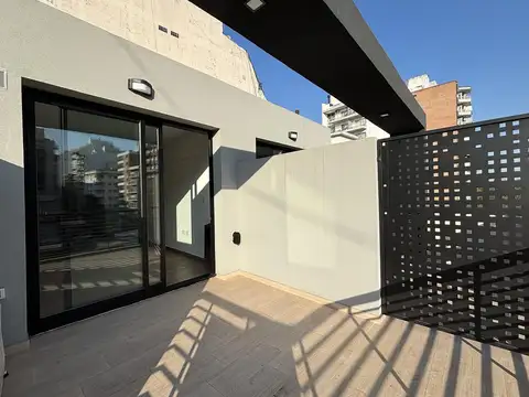 Venta 2 ambientes con balcón y patio a estrenar Caballito
