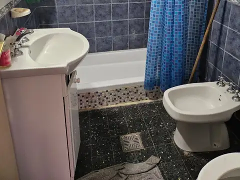 Depto Tipo Casa en Venta de 5 ambientes