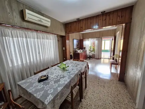 Depto Tipo Casa en Venta en Liniers, USD 250.000