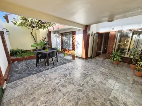 Depto Tipo Casa en Venta de 5 ambientes