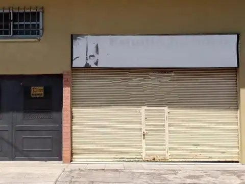 Casa y local en venta - 1 Dormitorio 2 Baños - 330Mts2 - Quilmes Oeste