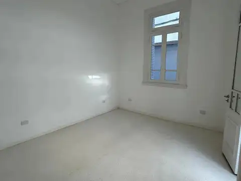 Depto Tipo Casa 5 ambientes con 2 baños