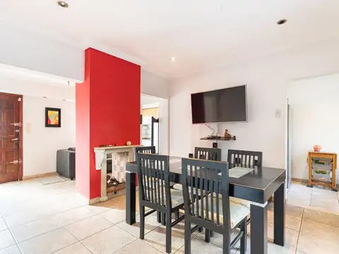 Depto Tipo Casa en Venta de 4 ambientes