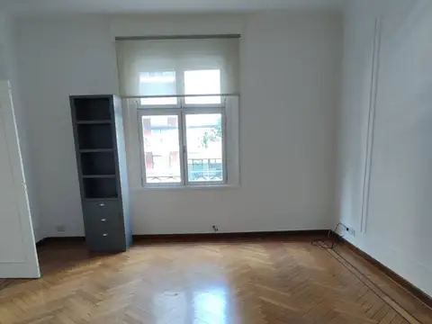 Departamento en Alquiler 80 años