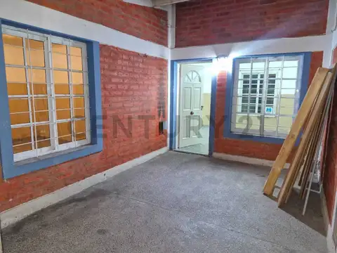 Pasaje San Juan y Alsina 100, Piso 0