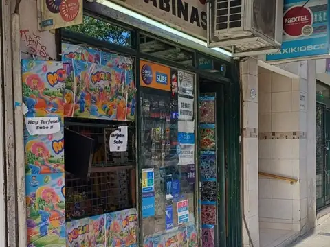 Local sobre Avenida Maipú a 1 cuadra del palacio municipal