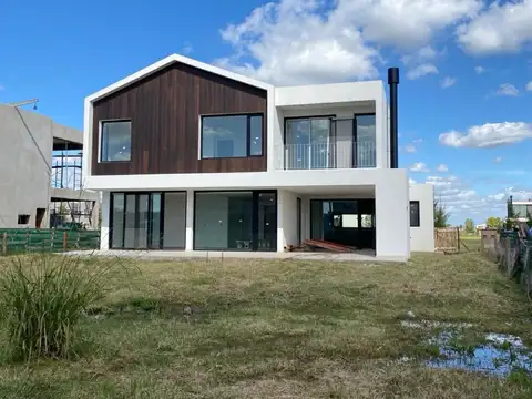 Casa en venta en El Naudir
