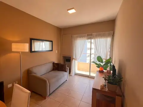 OPORTUNIDAD VENTA DEPARTAMENTO DOS DORM CON BALCON CORRIDO- CALLE 4 e/ 43 y 44 - LA PLATA