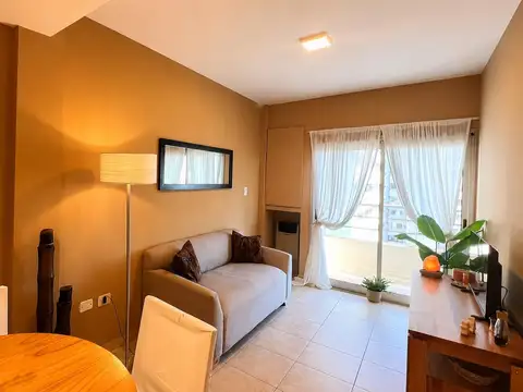 OPORTUNIDAD VENTA DEPARTAMENTO DOS DORM CON BALCON CORRIDO- CALLE 4 e/ 43 y 44 - LA PLATA