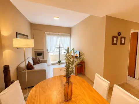 OPORTUNIDAD VENTA DEPARTAMENTO DOS DORM CON BALCON CORRIDO- CALLE 4 e/ 43 y 44 - LA PLATA