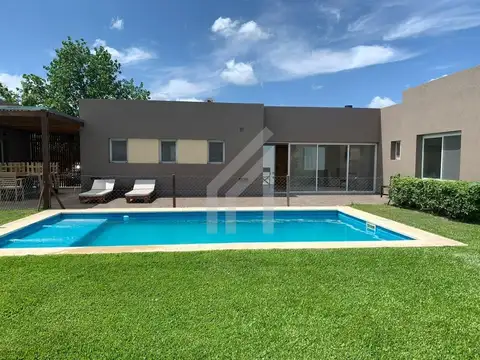 Casa  en Venta en El Cantón Golf, El Cantón, Escobar