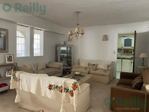 Casa 7 ambientes con 3 baños