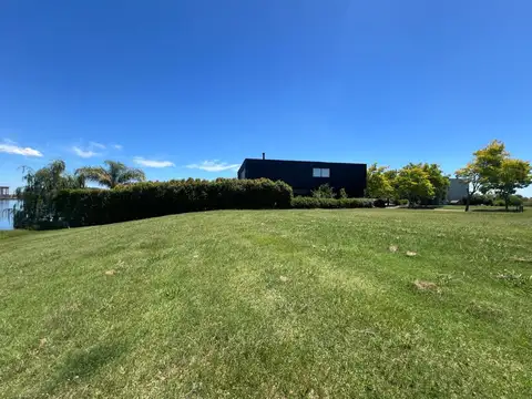 Puertos del Lago, Lote al agua en Barrio Marinas, Escobar