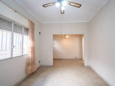 Depto Tipo Casa 3 ambientes con 1 baño