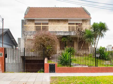 Venta Casa Hurlingham Barrio Ingles 6 Hab/parque
