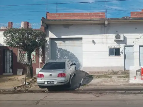 GALPON USO INDUSTRIAL CON ESPACIO PARA OFICINAS