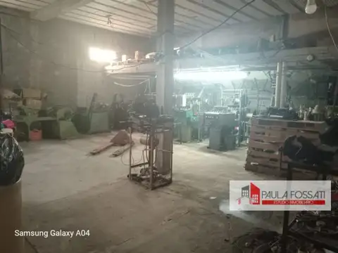 Galpon en Venta 19  mts Fondo