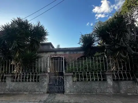 Casa 3 ambientes  Ituzaingó norte