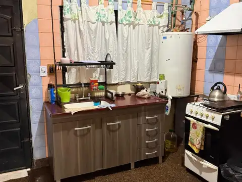 Casa 3 ambientes con 1 baño