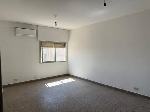 Departamento en Venta en Alberdi, USD 49.000