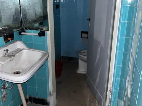 Local en Venta 40 años