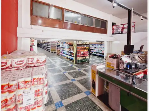 IMPONENTE GALPON DEPOSITO CON LOCAL SOBRE AVENIDA