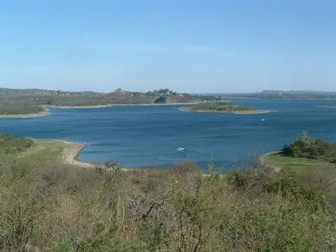 Espectacular lote en venta con vista al lago en Villa del Dique, Calamuchita Córdoba (Apto crédito)