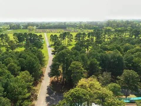 Lote en Venta 100% financiado. Barrio Privado Pinares - Exaltación de la Cruz