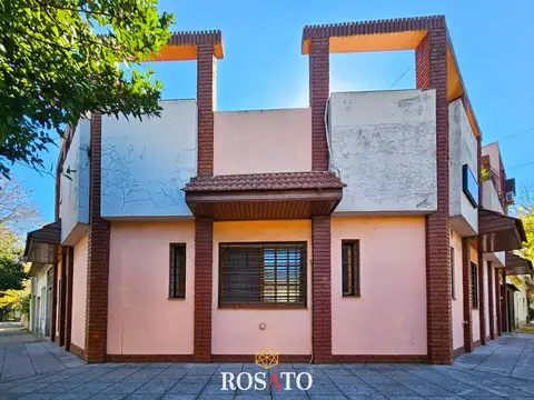 Casa 5 ambientes con terraza y quincho - Lisandro de la Torre 4400, Villa Lugano, Cap. Fed.