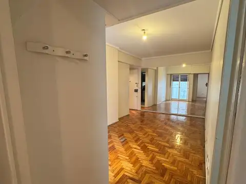 DEPARTAMENTO DE 2 AMBIENTES EN VENTA RECOLETA APTO PROFESIONAL