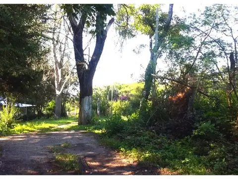 Vaqueros. Av. Los Gauchos 100