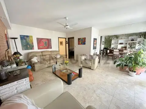 Departamento en Venta de 5 dormitorios