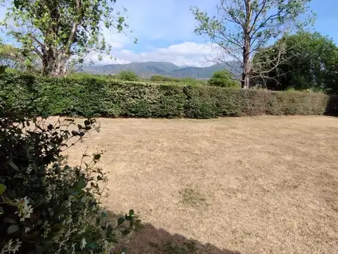 Casa en Alquiler Temporal con 2 cocheras