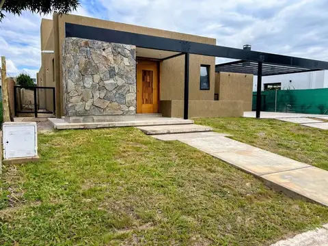 Casa en Venta 1 año