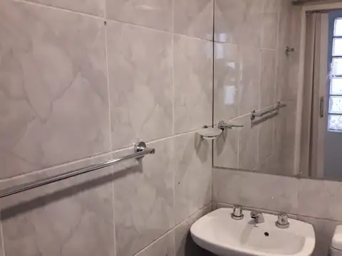 Depto Tipo Casa 2 ambientes con 1 baño