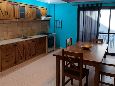 VENTA CASA DUPLEX 4 AMBIENTES EN SARANDI