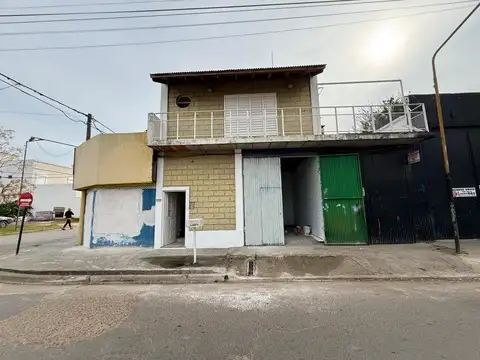 Alquiler departamento en Condordia y Hernandez.
