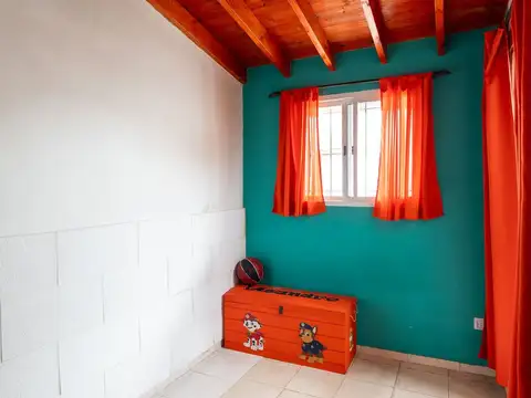 Depto Tipo Casa en Venta en Villa Luzuriaga, USD 64.900