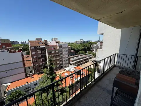 Departamento en venta en Olivos 4 ambientes con cochera