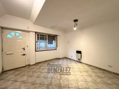 Depto Tipo Casa en Venta de 2 ambientes