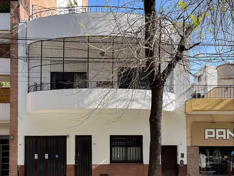 Depto Tipo Casa en Venta 56 años