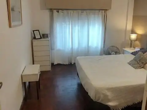 Monseñor Larumbe 800, Piso PB