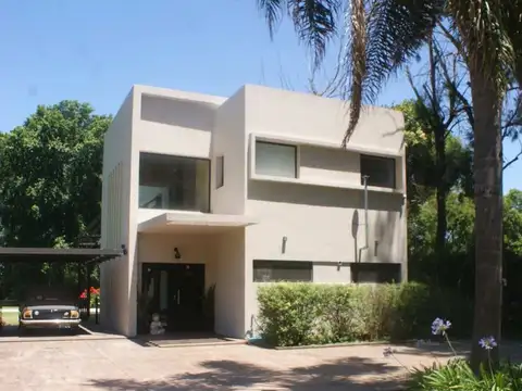 Gran casa de 4 ambientes en Haras del sol